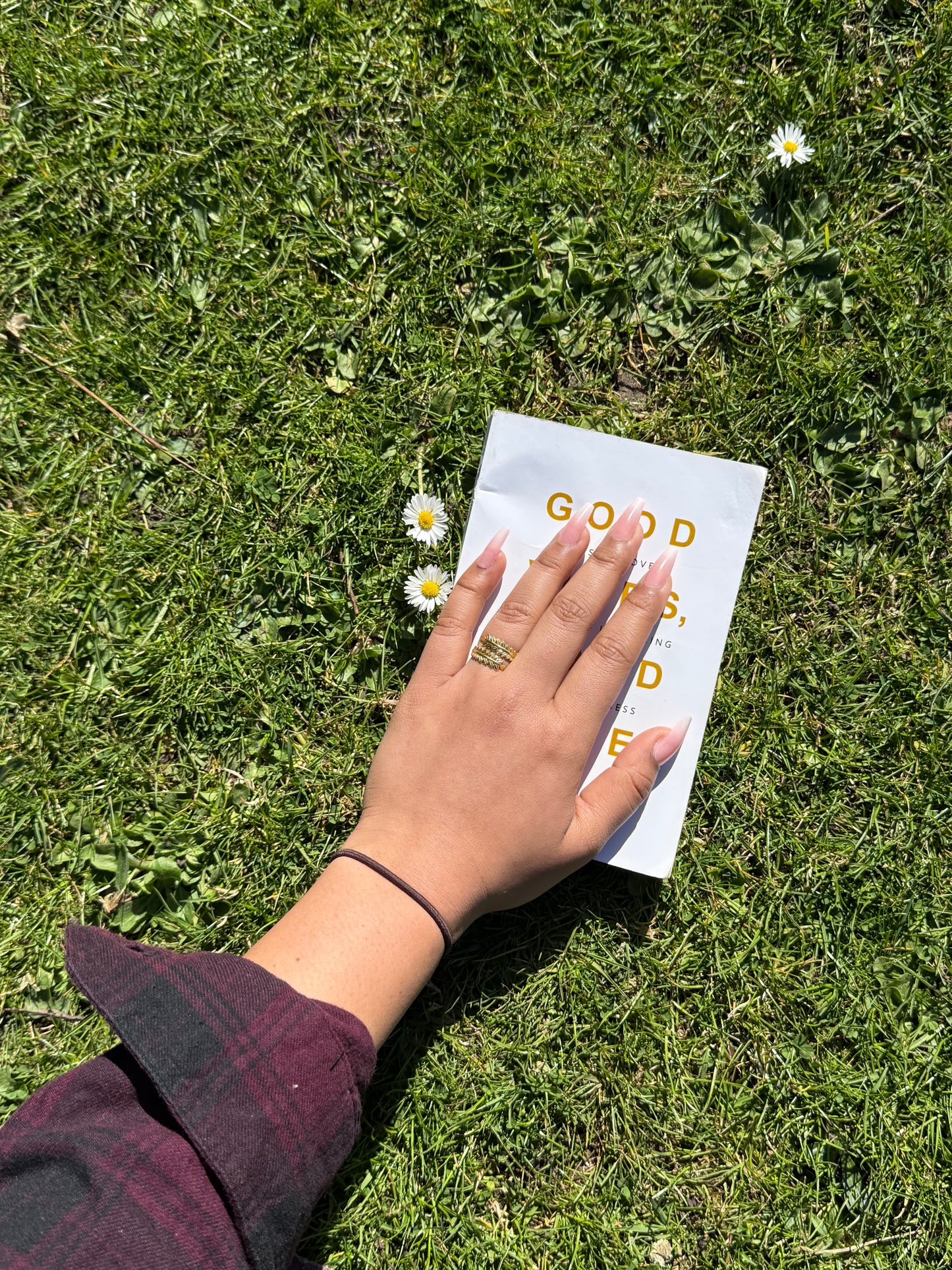 Leafy ring