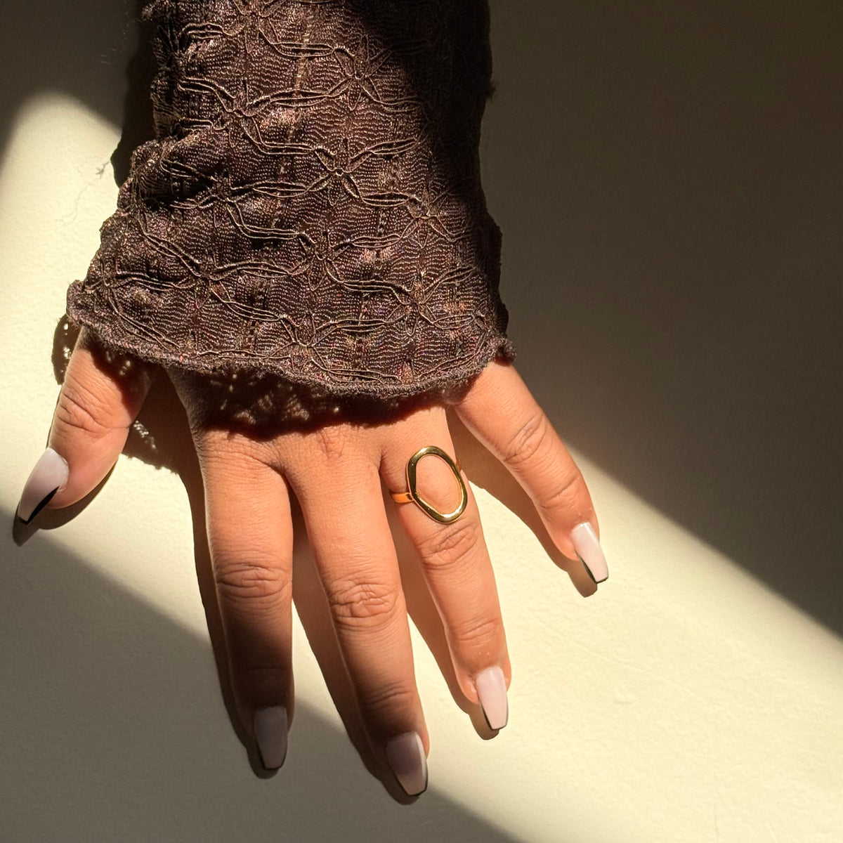 Bold rings